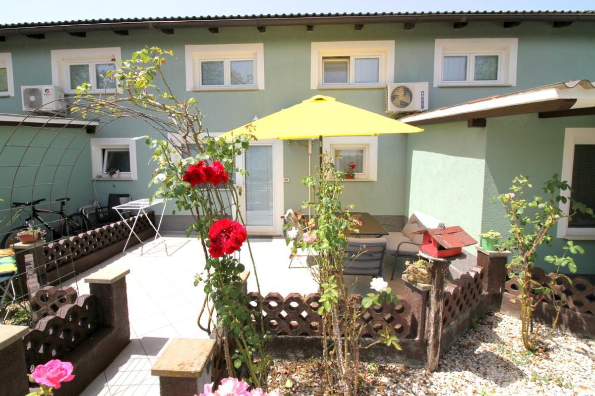 Green Place Apartments Portorož Eksteriør billede